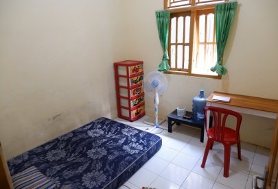 Kost Putra Jakal 17B