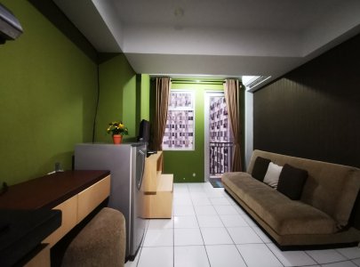 Apartemen 2 Kamar Full Furnished Bandung Pemandangan Kolam Renang