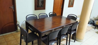 Ruang Makan dgn Meja dan Kursi