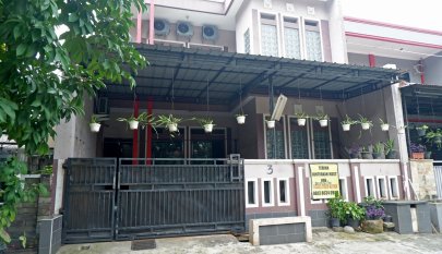  Kamar Kost Luas dekat Stasiun Kranji Bekasi Susi Home Kayuringin