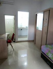 Rumah kost Karyawati, pasutri baru  di  jl keselamatan 18 (TEBET) 