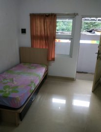 Rumah kost Karyawati, pasutri baru  di  jl keselamatan 18 (TEBET) 