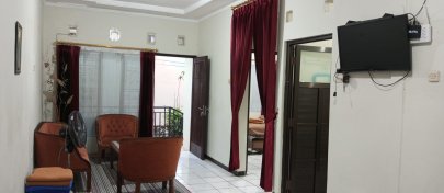 Homestay di Semarang, Guest House, Penginapan Sewa Rumah Harian dekat kampus UNNES Sekaran Semarang