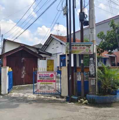 KOS PUTRI BLESSING KEPUH GK3 DEKAT XXI MALL KAMPUS YOGYAKARTA