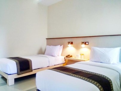 Kost Raya Legian Bali