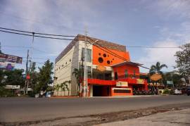 CORNERO HOUSE
