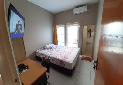 KOST HOKI 31 , Jl Pinus Hijau 3 No. 1, Meadow Green - Lippo Cikarang, Cibatu - Cikarang Selatan