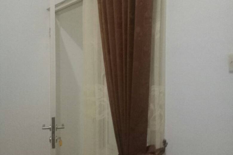 Kost Pria dekat Petra Surabaya