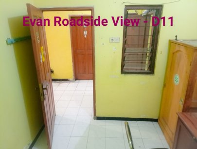 Kost Putri "Evan Road Side View"