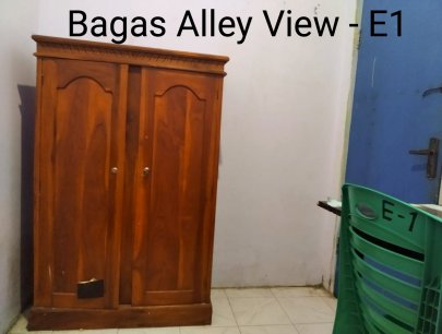 Kost Putri "Bagas Alley View"