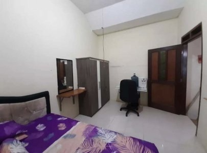 Kost Wanita / Putri Free Listik Air Wifi