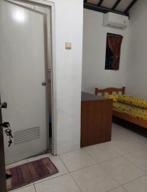 Kost Wanita Nyaman Nuansa Taman