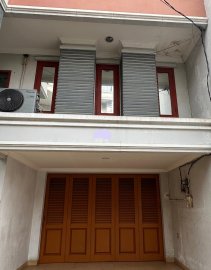 Kontrakan/kost Tomang