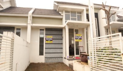 Di sewakan /Dijual Rumah bisa untuk Villa