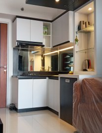 2BR (41 M2) Furnished Baru. Apartemen GUNAWANGSA TIDAR, Jl. Tidar No.350 Kota Surabaya