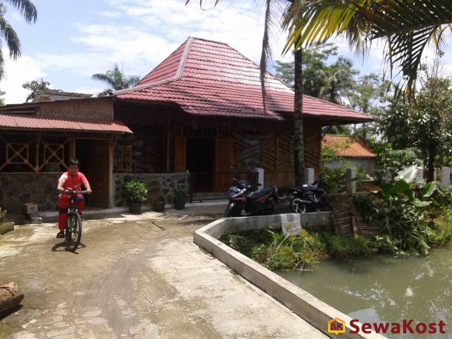 Disewakan rumah komplit dengan perabotan
