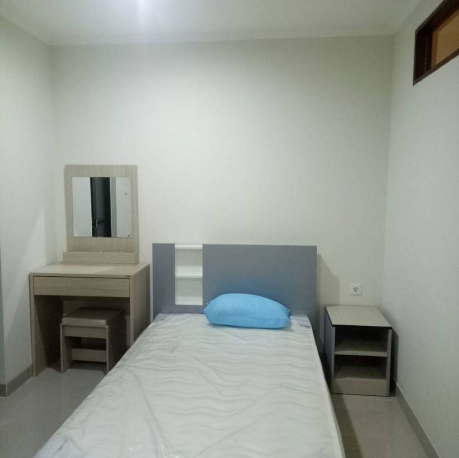 Kost Summarecon Serpong Kamar Mandi Dalam 