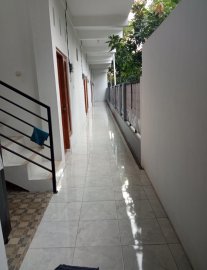 Kamar kost putri di belakang kampus UNISYA