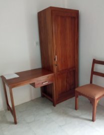 Kamar kost putri di belakang kampus UNISYA