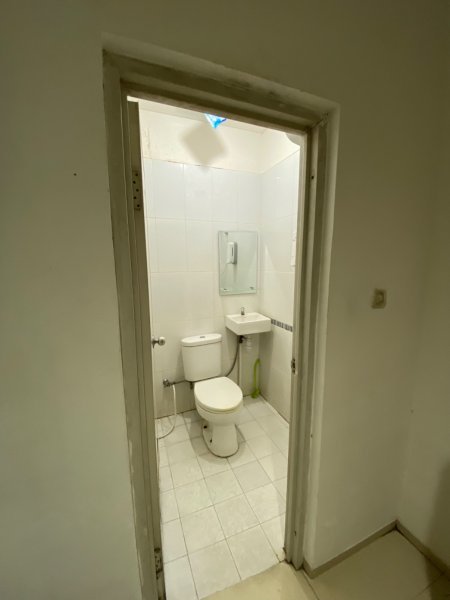 Kost 22 : DEKAT STASIUN TEBET DAN TERMINAL KP. MELAYU - Kost Campur