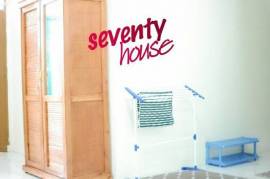 Seventy house (pria)