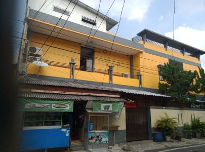 kost jatinegara