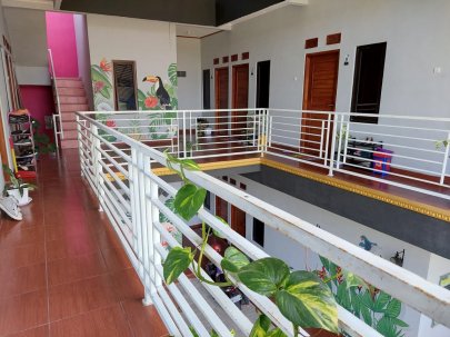 Kost PUTRI Almira