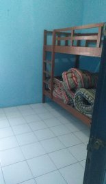 dikontrakan rumah 10 kamar