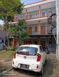 "Allisa House" Tempat Kost Ciwaruga Depan POLBAN