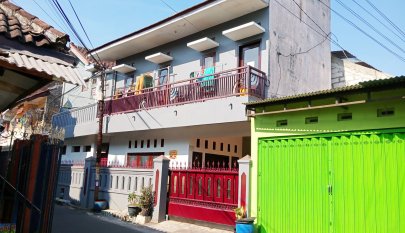 Jayanti Kost Putri 825