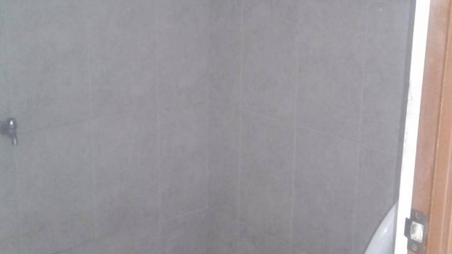 Terima kost pria dan wanita