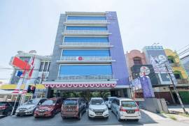 Capital O 1279 Hotel Grand Celino Makassar