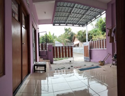 Kost putri belakang kampus unisa