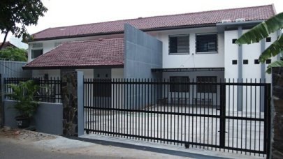 Kost Rumah Praja - daerah Elit - Arteri Pondok Indah, Jakarta Selatan