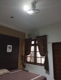 KAMAR KOST EKSKLUSIF DENGAN ENSUITE  DI TEBET, AKSES TERBAIK