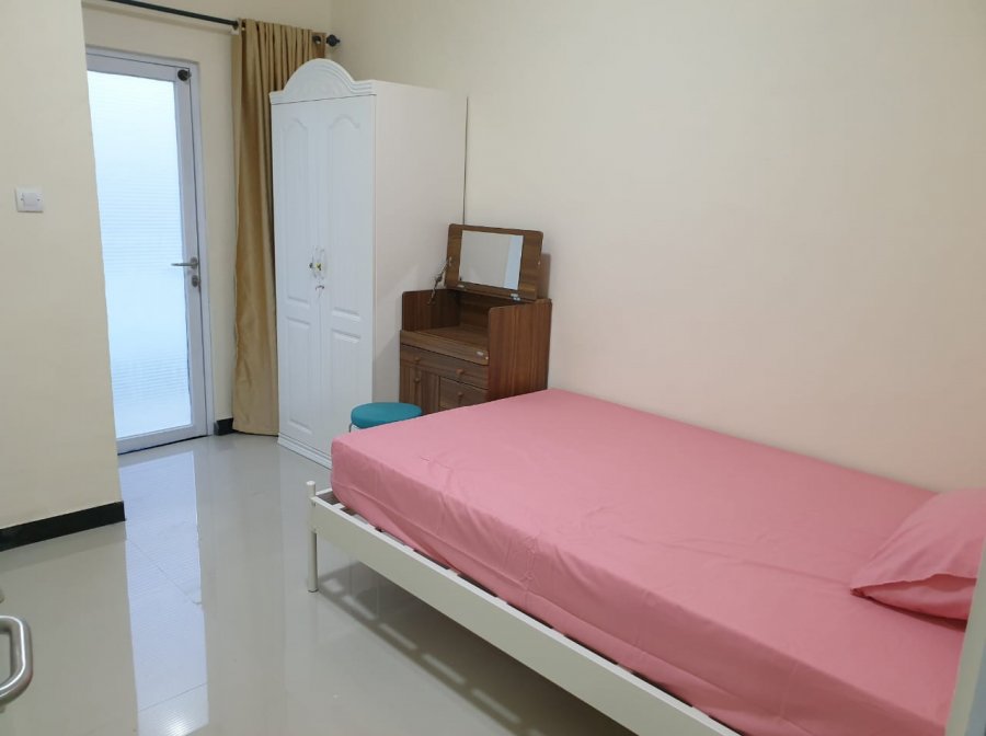 Kost Putri Karawang "Mamah Elan"