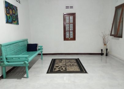 Kos Putri /Homestay harian bulanan