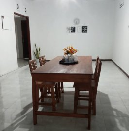 Kos Putri /Homestay harian bulanan